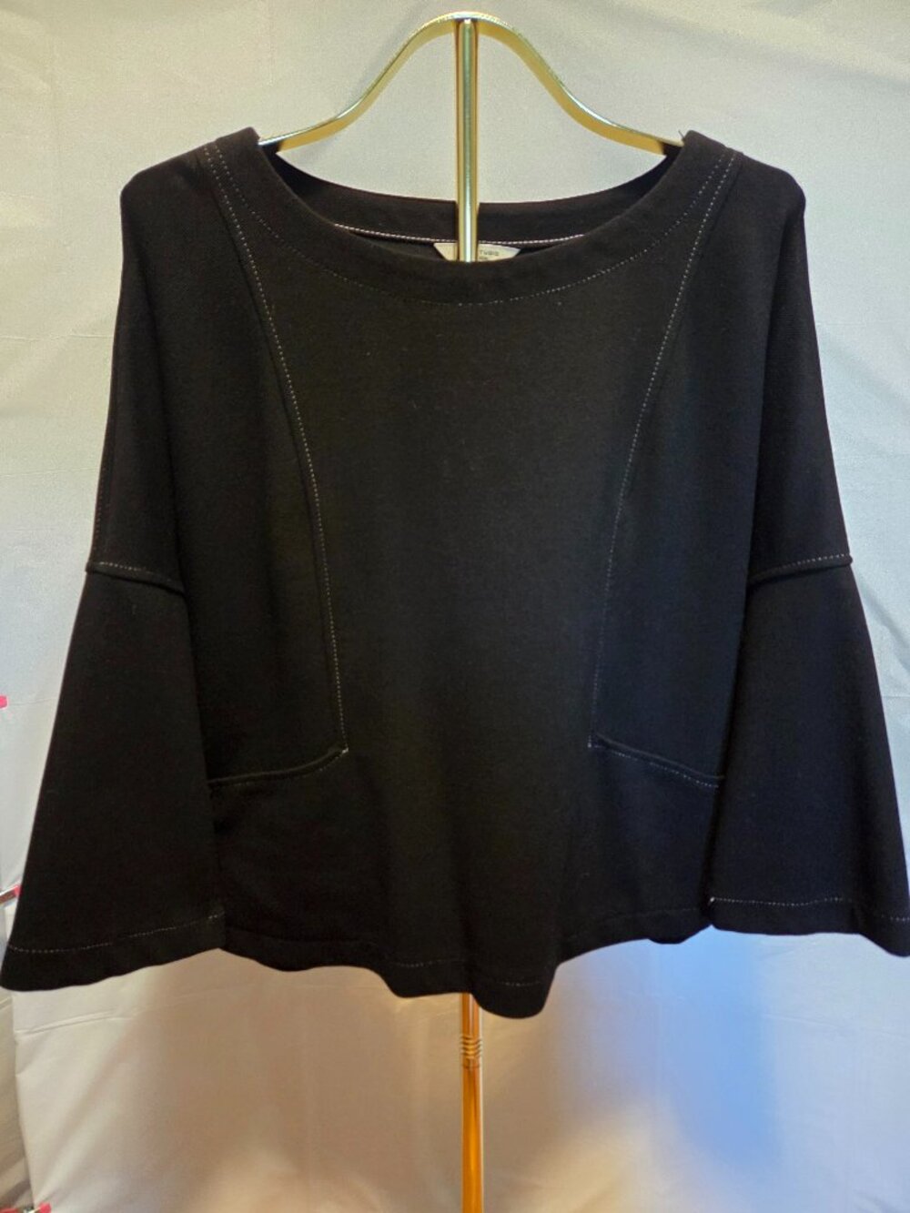 Max Studio London Black Contrast Stitch Boxy Flutter Sleeve Top Blouse M